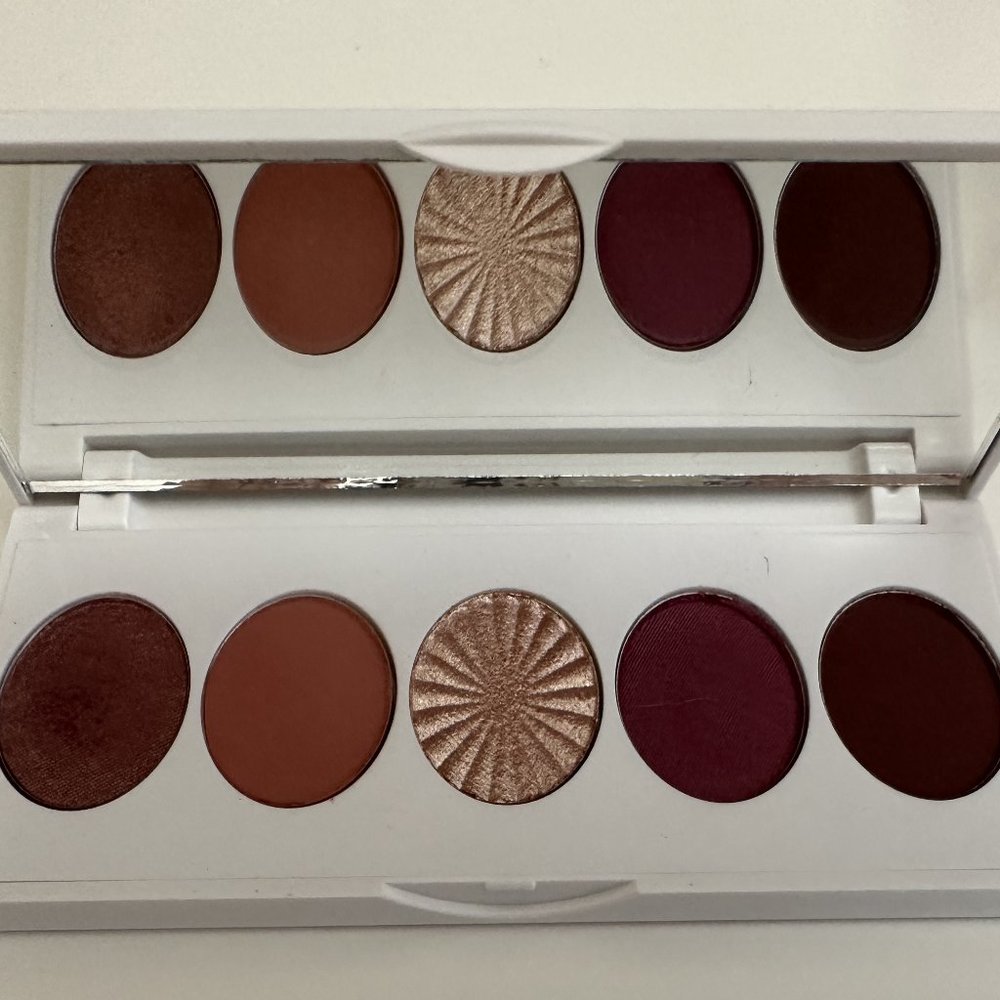 Ofra Cosmetics SIGNATURE PALETTE - SYMPHONY